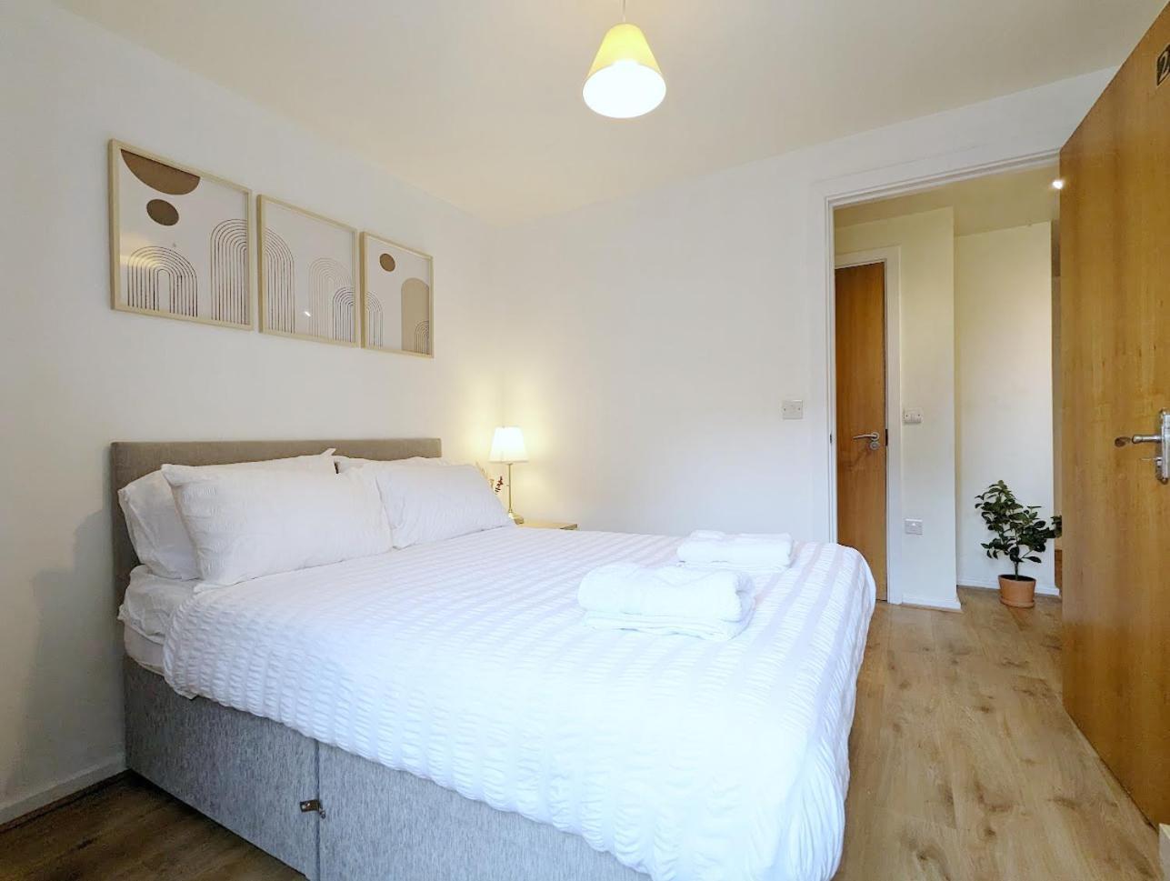 Guest Room In City Centre Near Key Attractions 리버풀 외부 사진